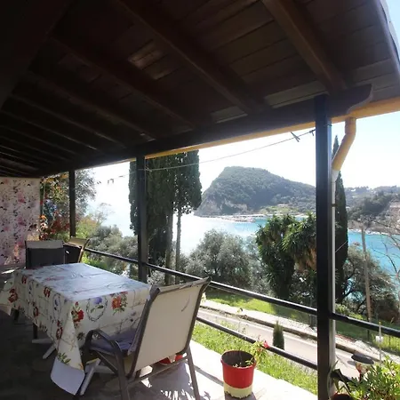 Holiday home Niky's